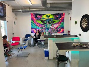 High Tides Cannabis Social Club Costa Teguise Lanzarote - Photo 3